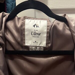 Abercrombie & Fitch Women's Puffer Jacket - Cream